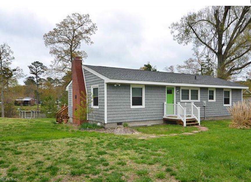 279 Sturgeon Creek Loop - Photo 1