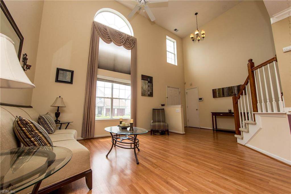 312 Holly Glen Dr - Photo 1