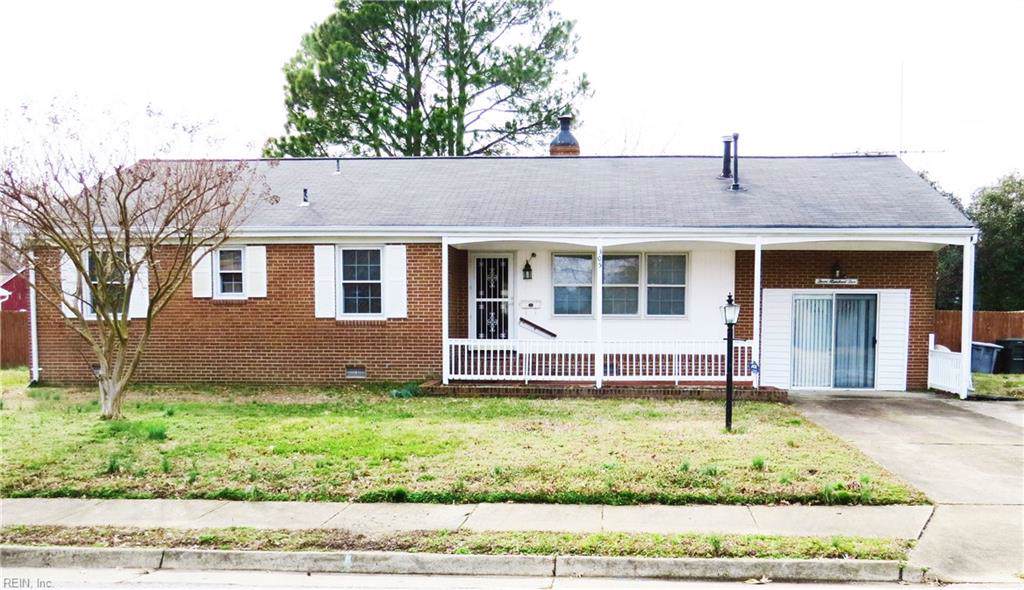 305 Charlton Dr - Photo 1