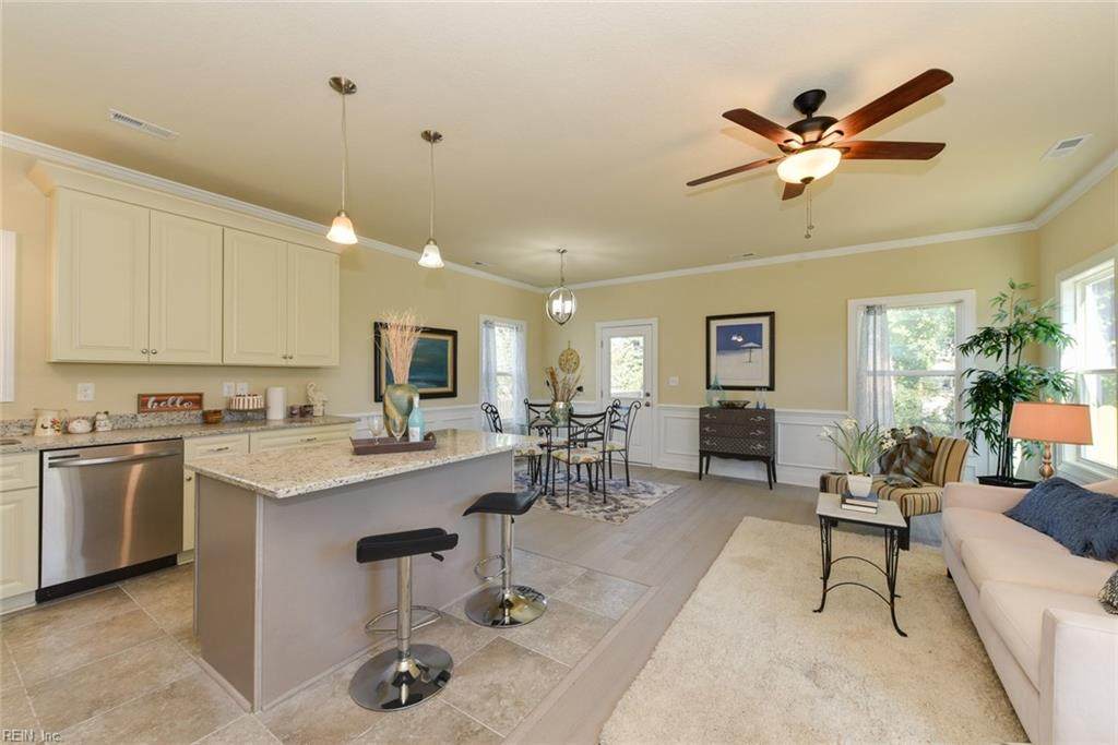 1002 Carolina St - Photo 1