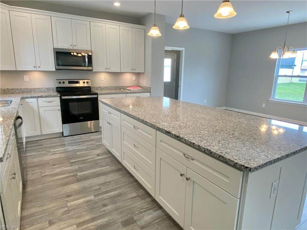 111 29th St - Photo 1