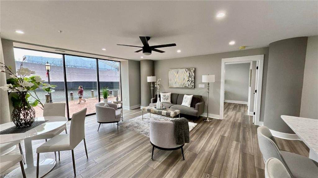 215 Brooke Ave - Photo 1