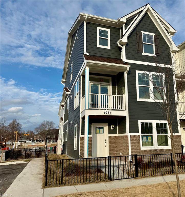 1061 Mesa Loop - Photo 1