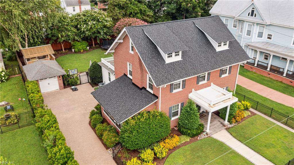 211 Broad St - Photo 1