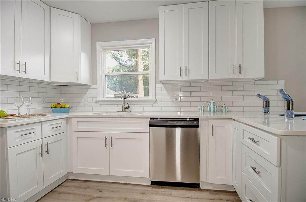728 Prince Charles Ln - Photo 1