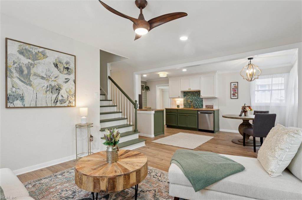 2201 Laguard Dr - Photo 1