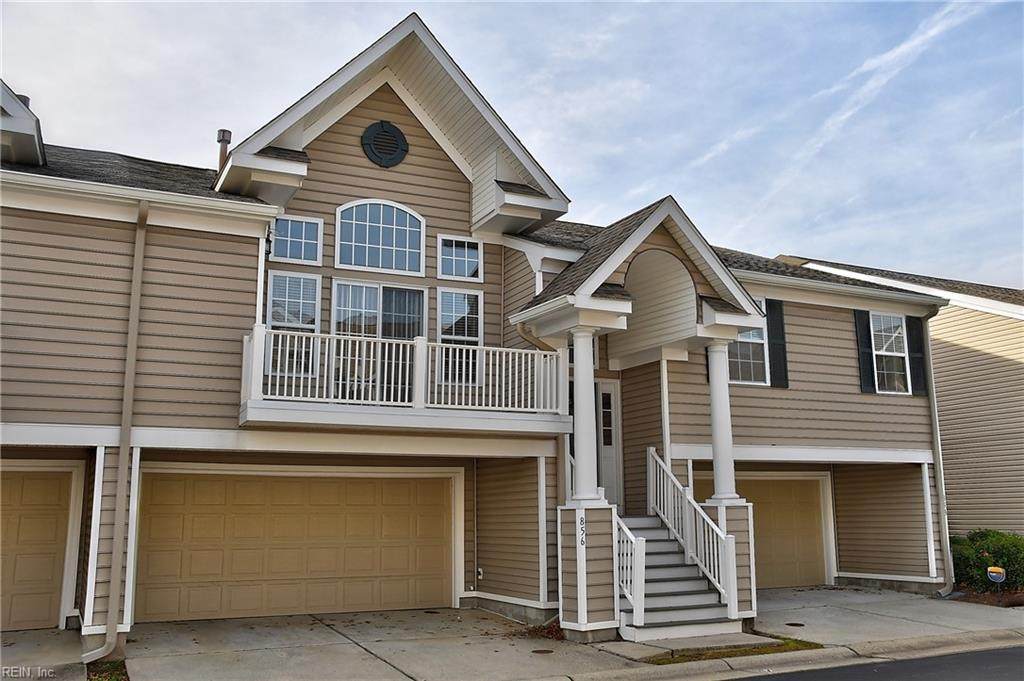 856 Point Way - Photo 1