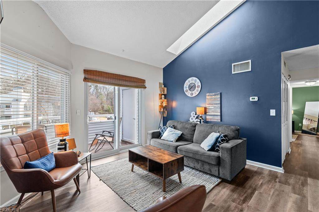 4702 Red Duck Ct - Photo 1