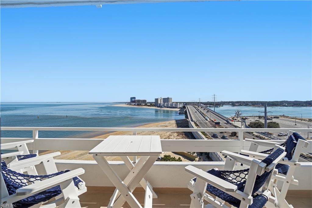 3556 Shore Dr - Photo 1