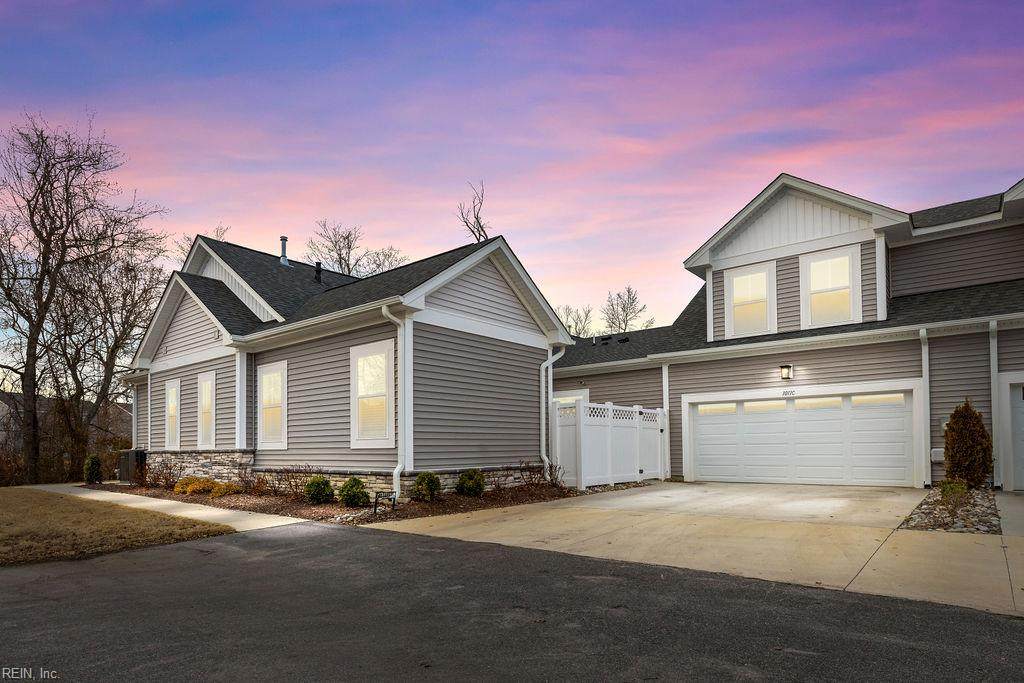 1011 Diamond Way - Photo 1