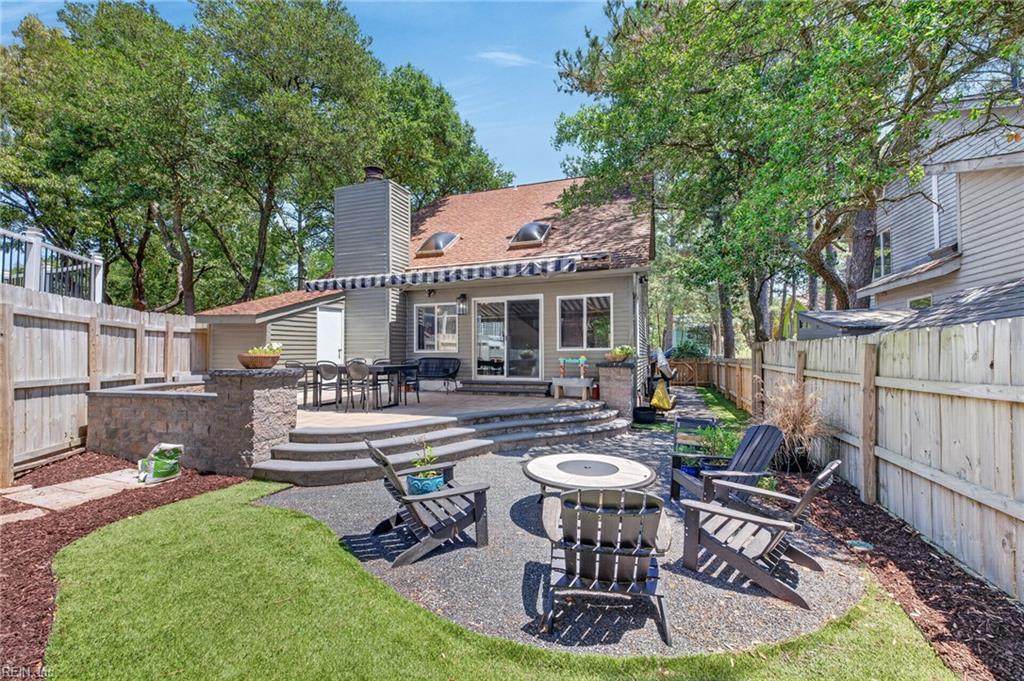2101 Woodlawn Ave - Photo 1