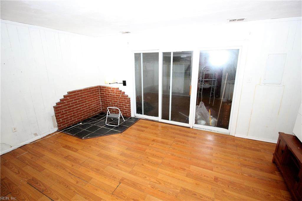 700 Arthur Ave - Photo 1