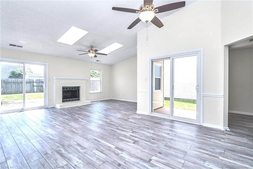 1808 Gershwin Dr - Photo 1