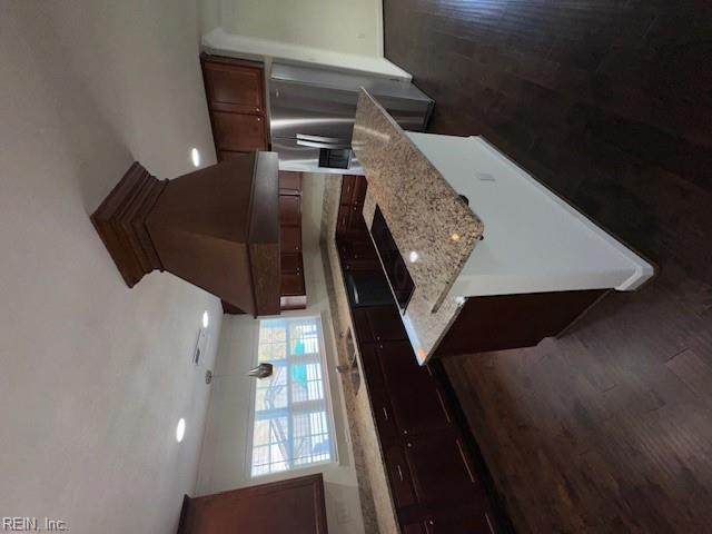 403B 16th St - Photo 1