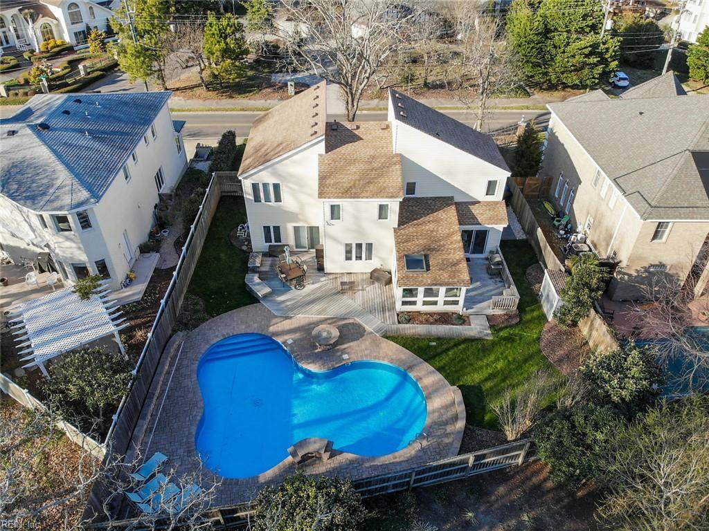 413 Croatan Rd - Photo 1