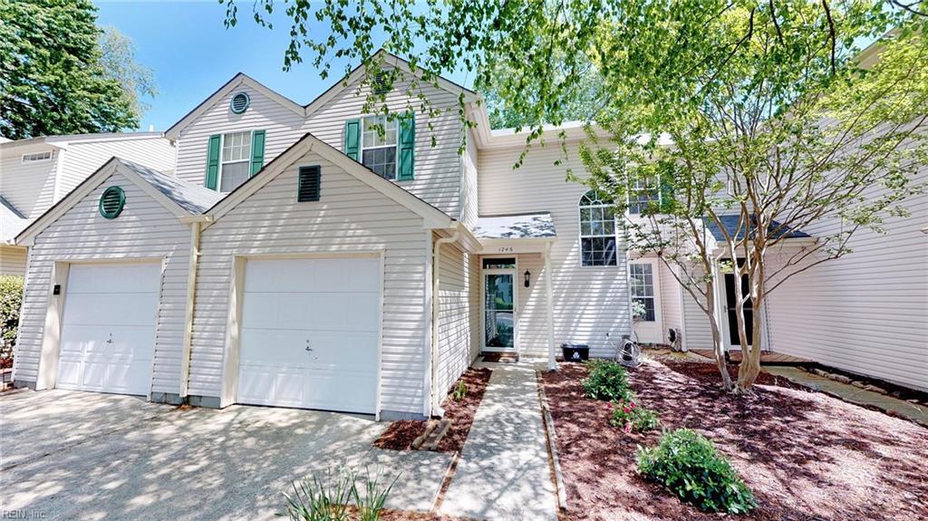 1246 Lake Dr - Photo 1