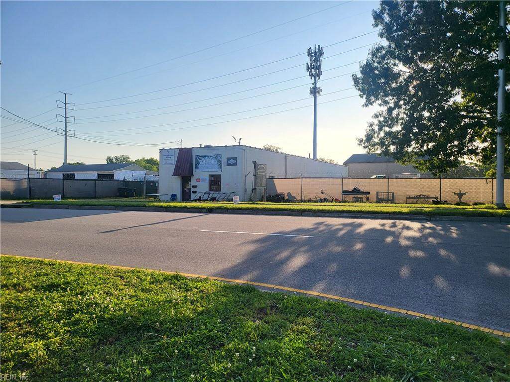 3008 Cromwell Rd - Photo 1