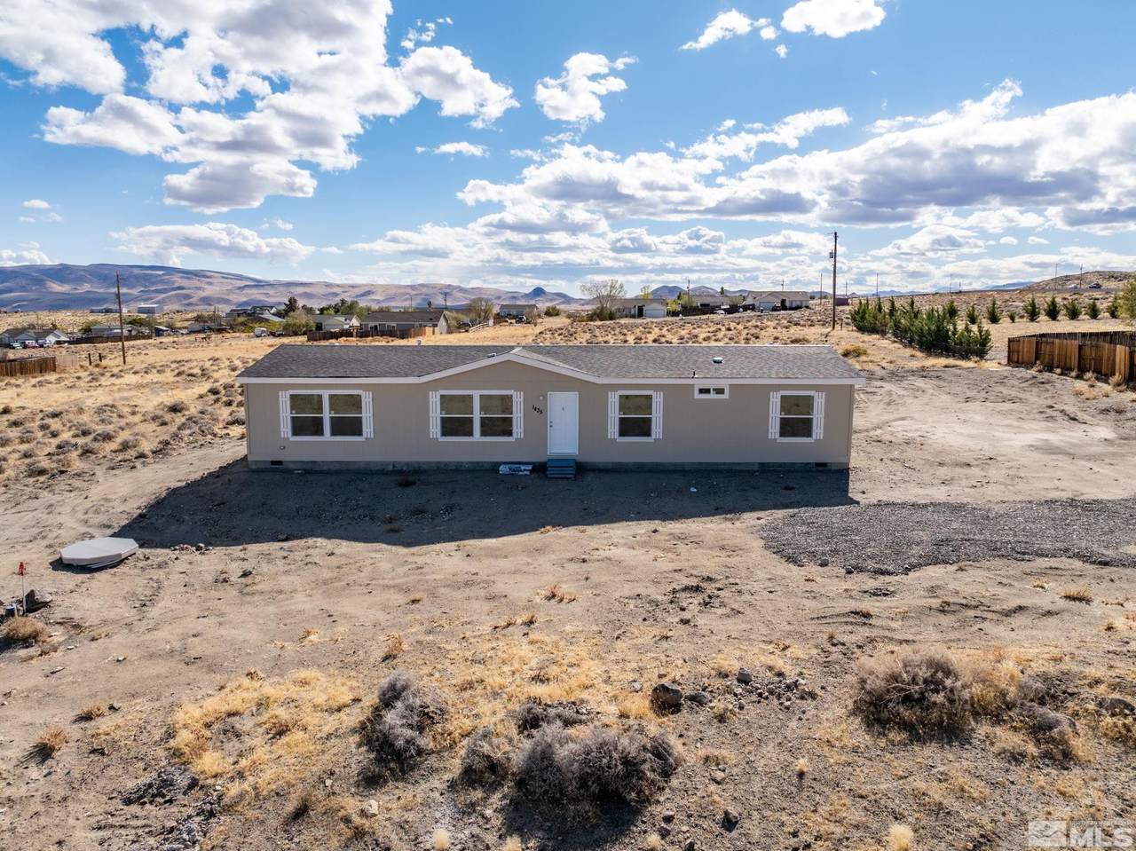 1435 8th Street - Photo 1