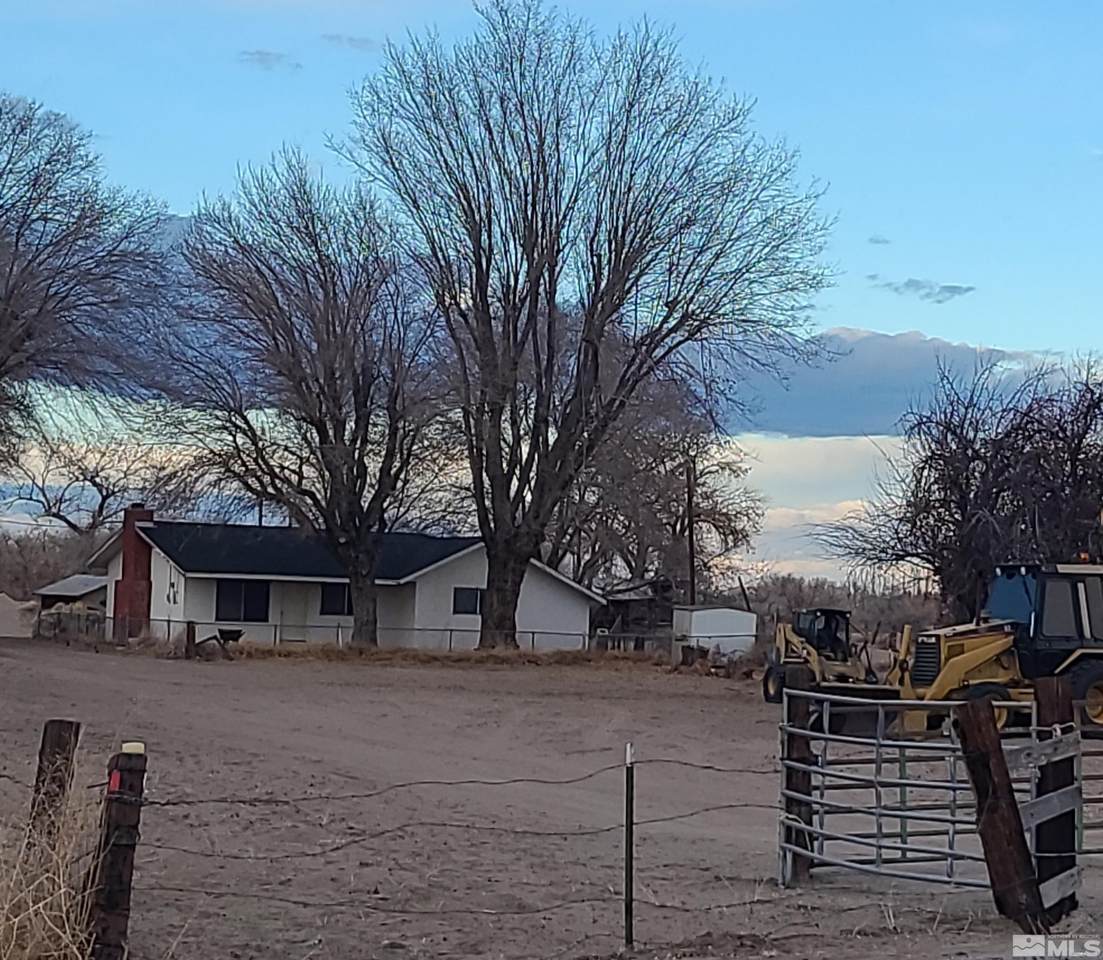 1755 Coleman - Photo 1