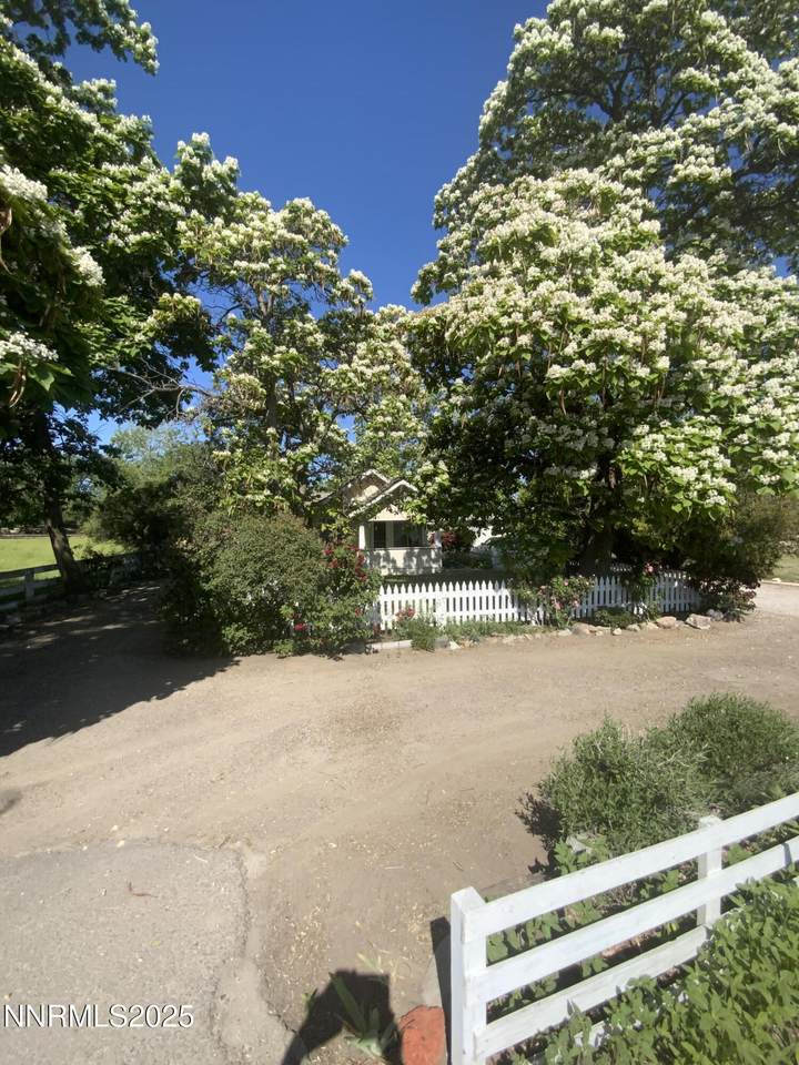 https://bt-photos.global.ssl.fastly.net/reno/1280_boomver_1_20250425163415391517000000-2.jpg