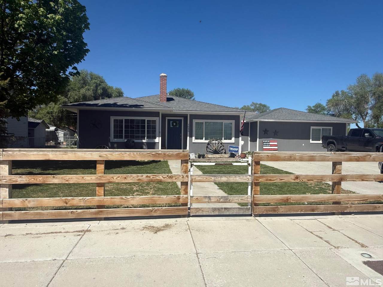 1645 Central Avenue - Photo 1