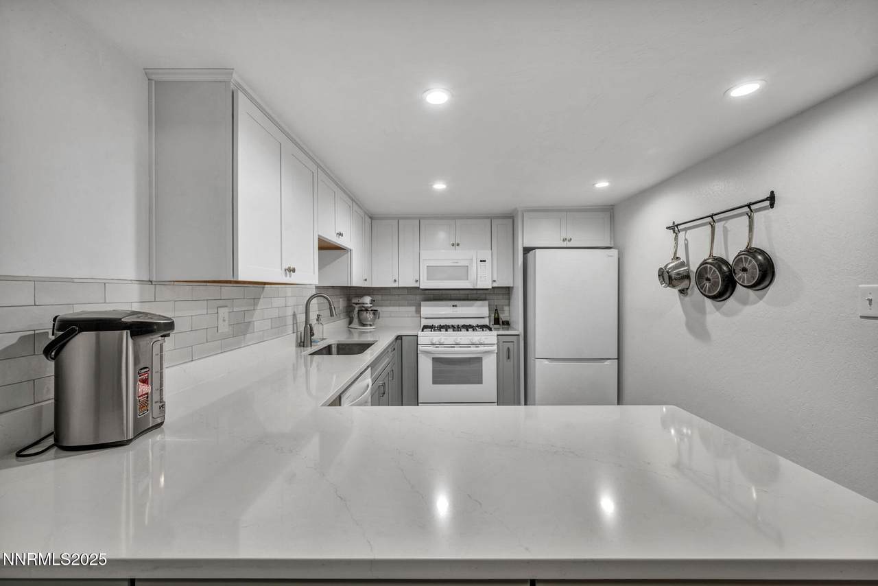 2300 Dickerson Road - Photo 1