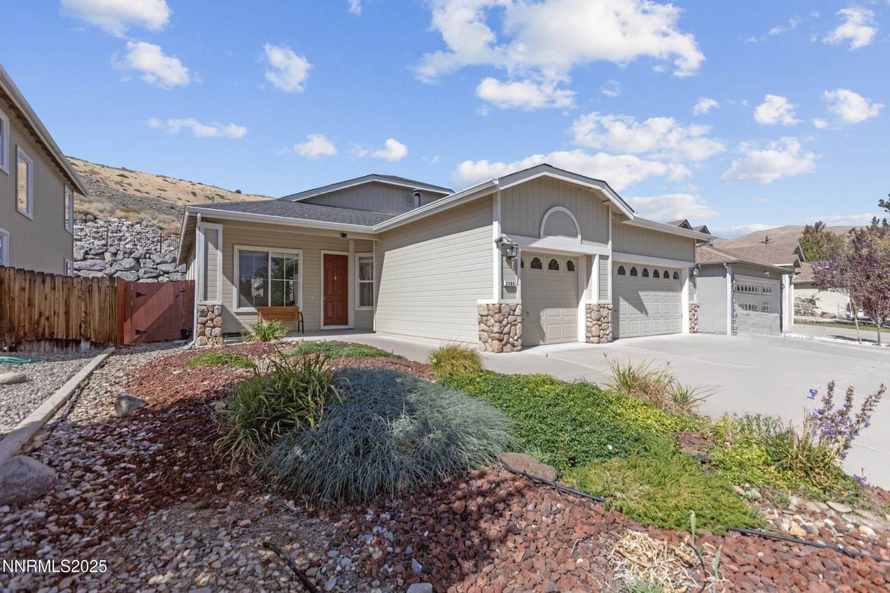 2365 Red Maple Court - Photo 1