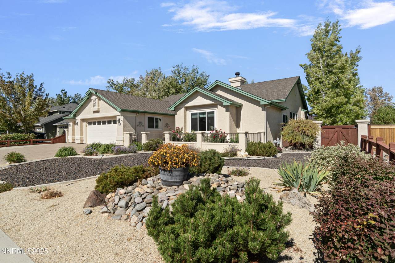 1216 Pleasantview Drive - Photo 1