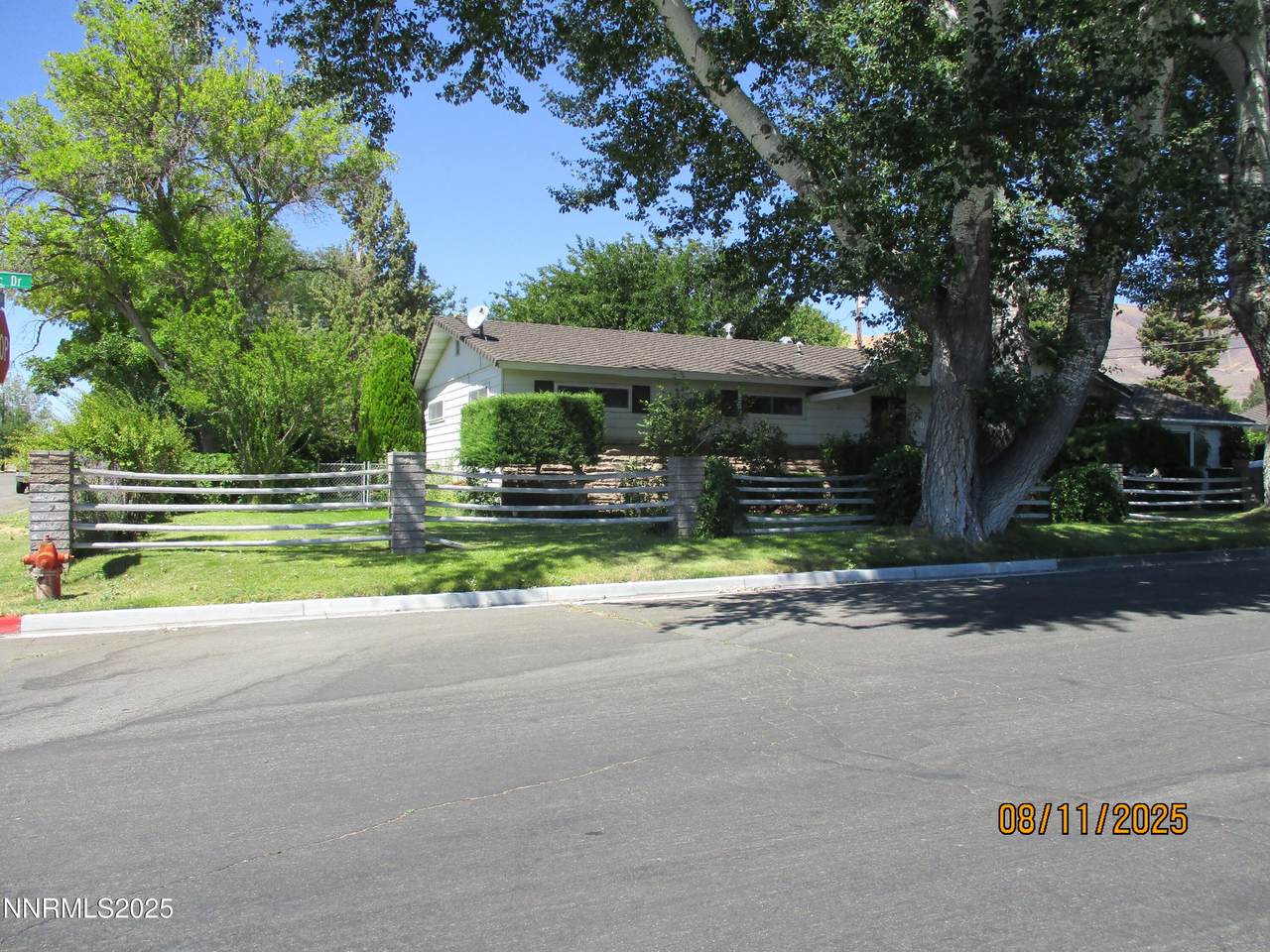 https://bt-photos.global.ssl.fastly.net/reno/1280_boomver_1_20250813143731939443000000-2.jpg