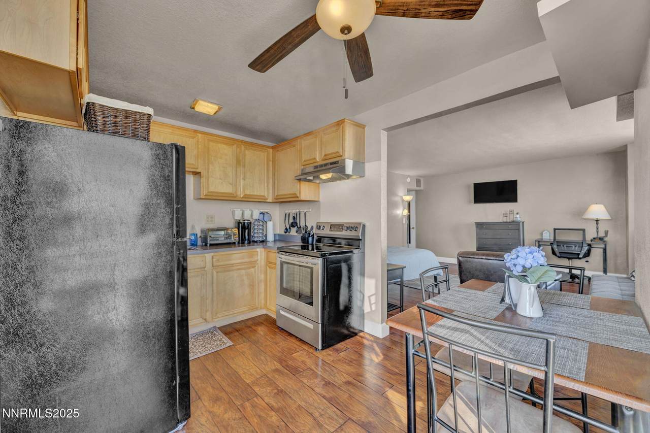 280 Island Avenue - Photo 1