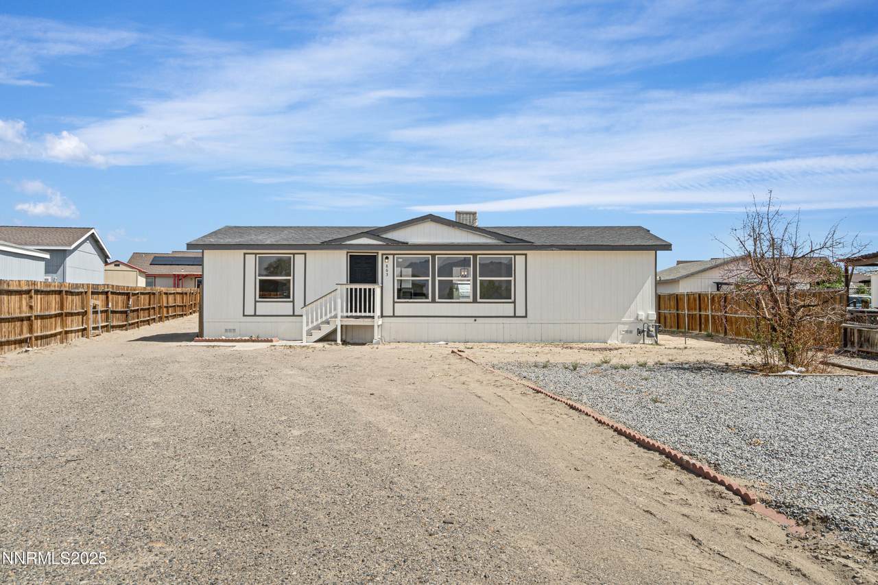 863 Jennys Lane - Photo 1