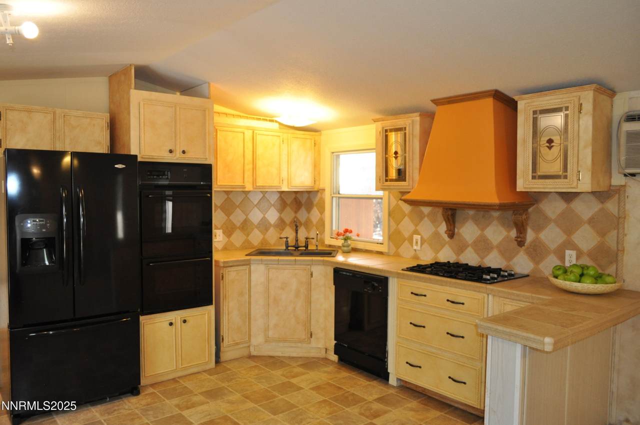 https://bt-photos.global.ssl.fastly.net/reno/1280_boomver_1_20250910201931728279000000-2.jpg