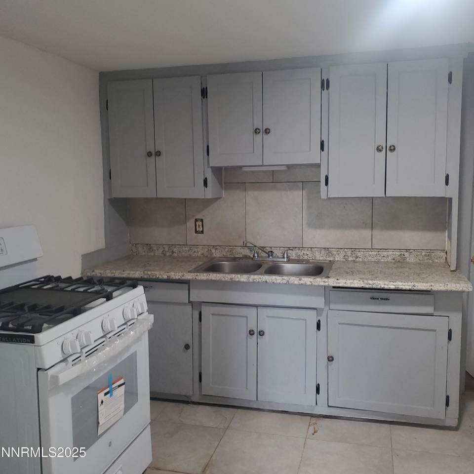 https://bt-photos.global.ssl.fastly.net/reno/1280_boomver_1_20250910215336032186000000-2.jpg