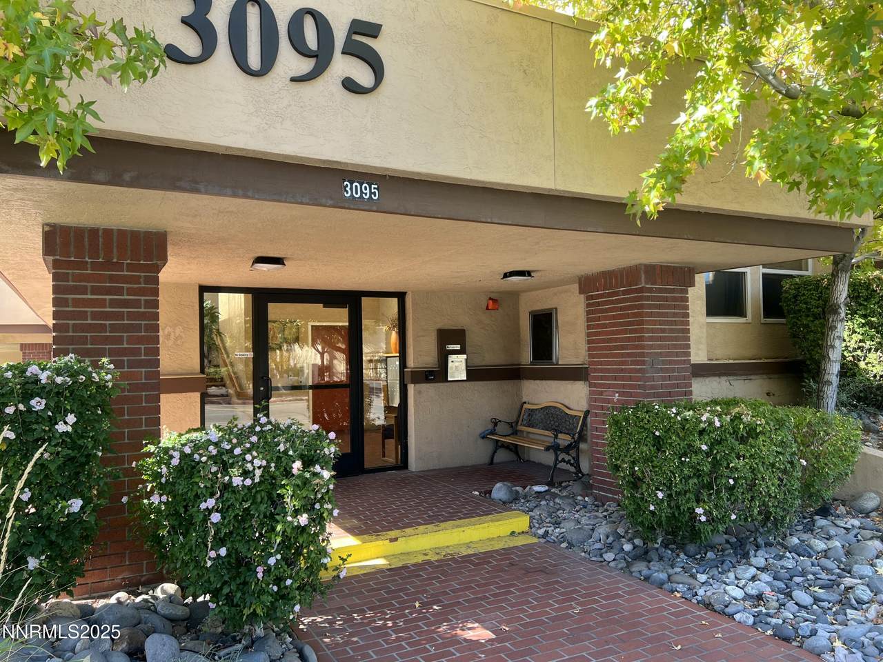 https://bt-photos.global.ssl.fastly.net/reno/1280_boomver_1_20251017213845583183000000-2.jpg