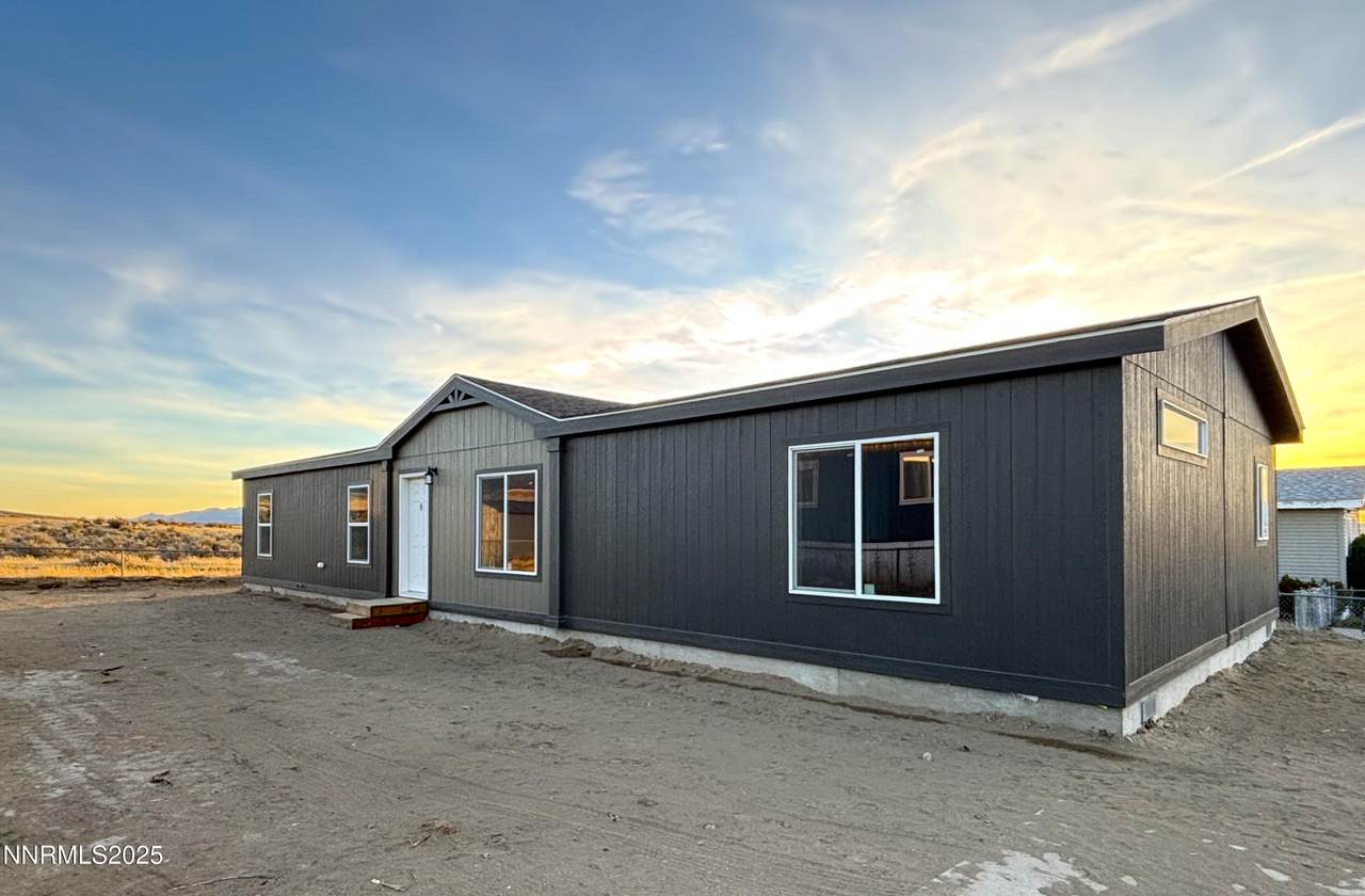3617 Crown Royal Circle - Photo 1