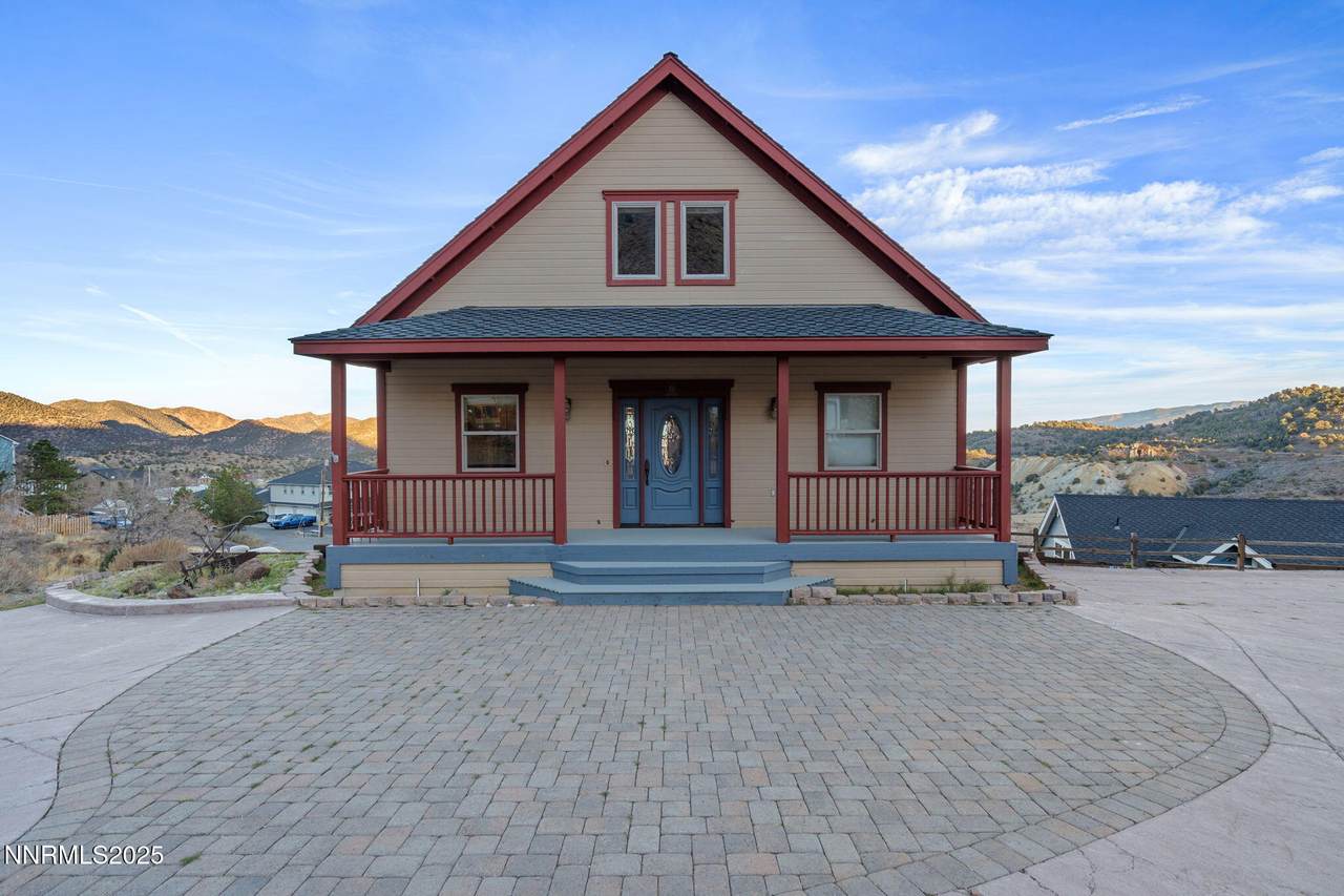 395 D Street - Photo 1