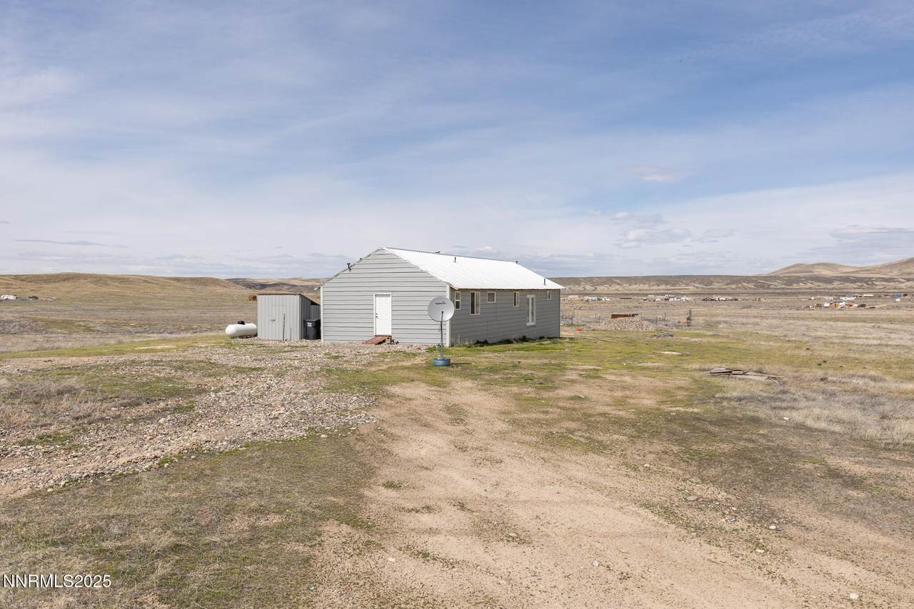 51 Horseshoe Circle - Photo 1