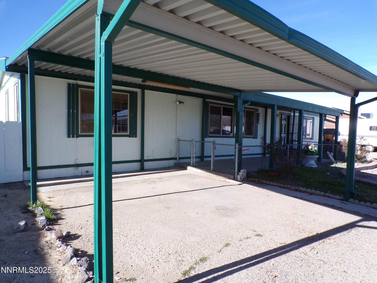 305 Parkland Way - Photo 1