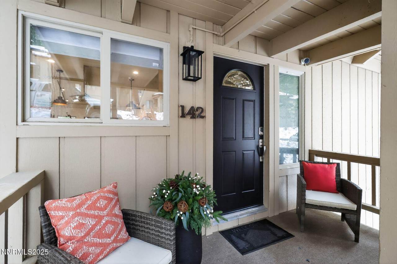 321 Ski Way - Photo 1