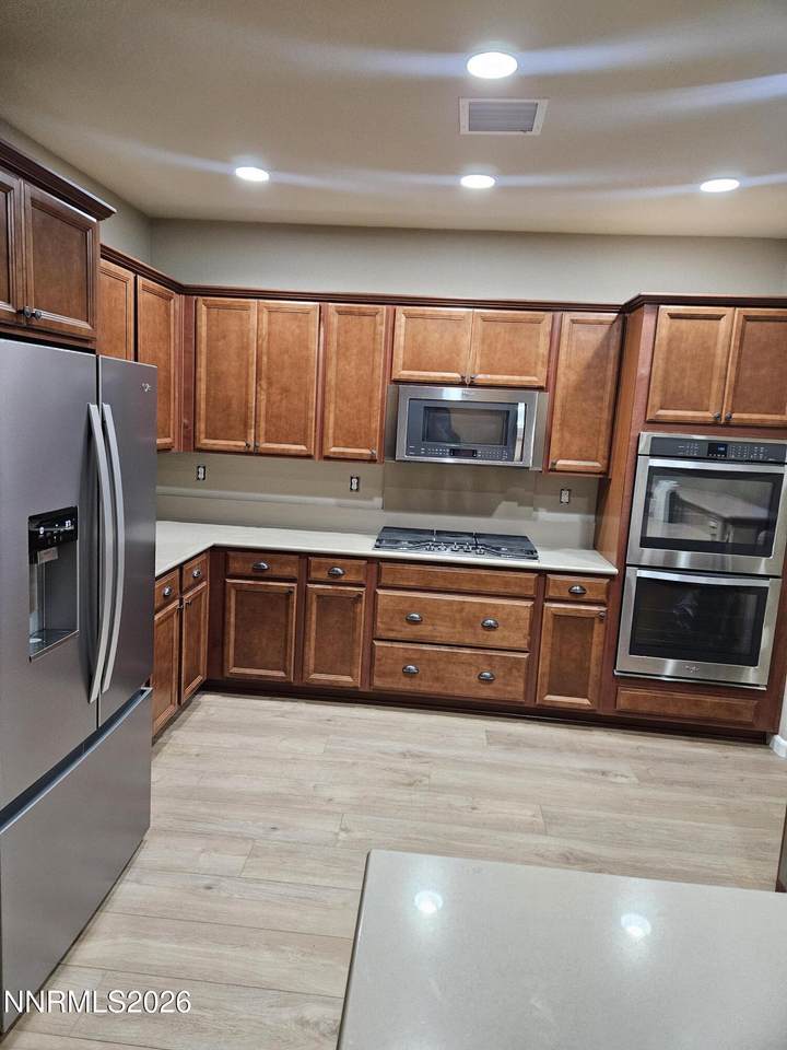 https://bt-photos.global.ssl.fastly.net/reno/1280_boomver_1_20251220045926610699000000-2.jpg