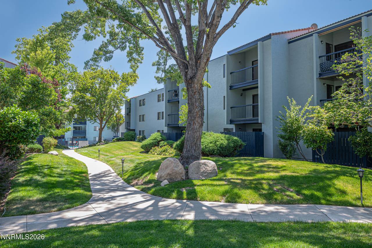 2750 Plumas Street - Photo 1