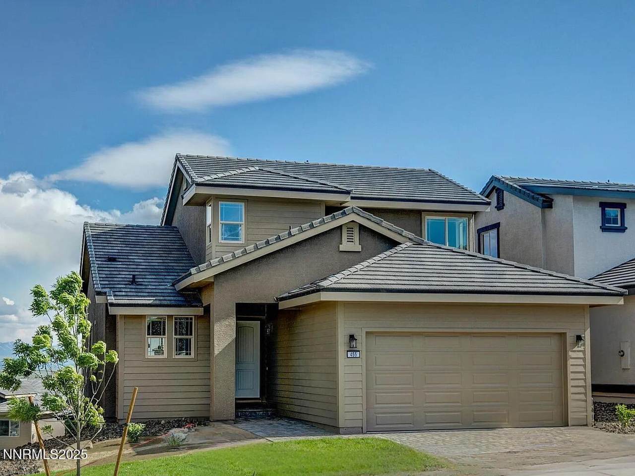 455 Axelson Way - Photo 1