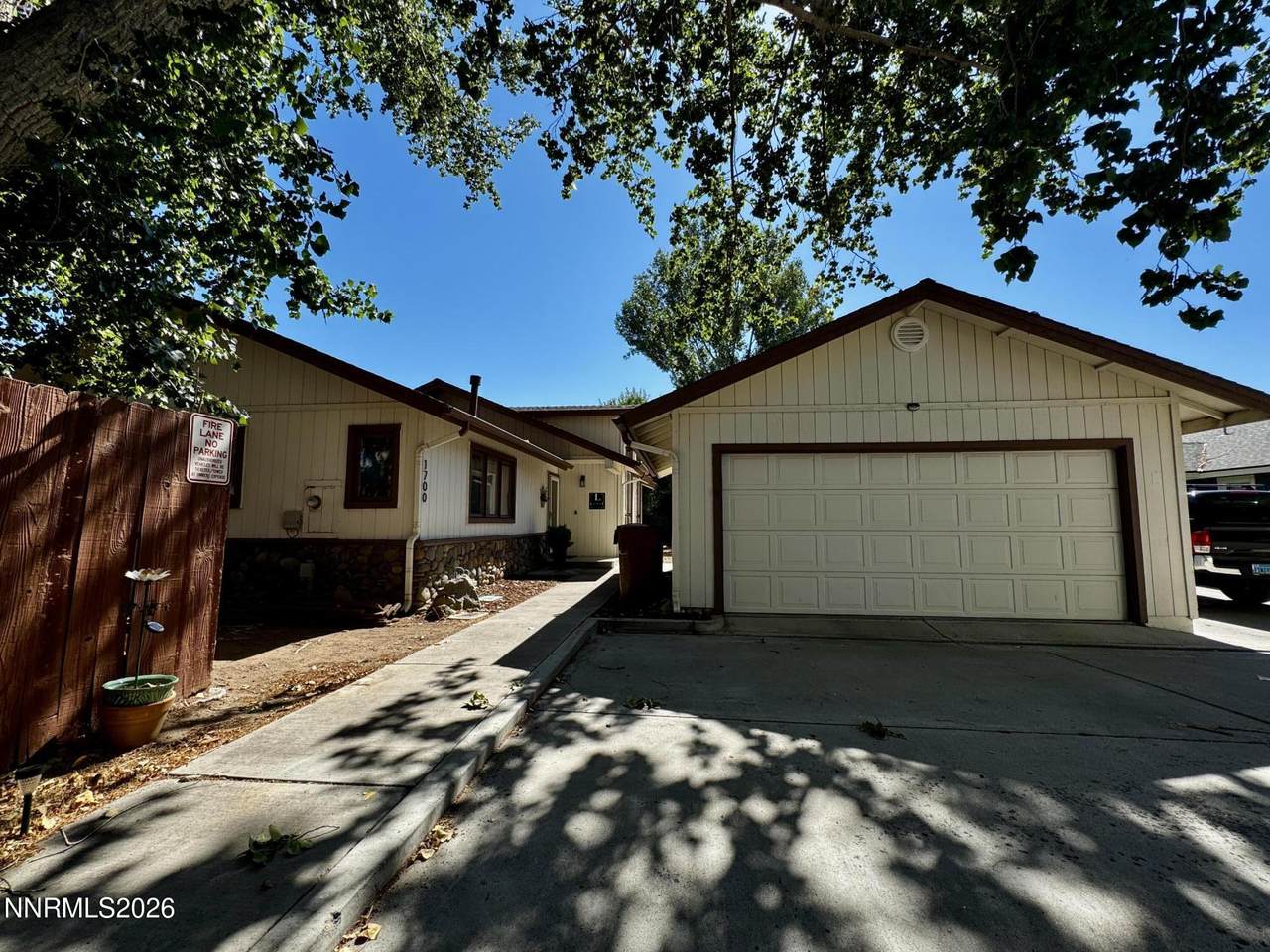 1700 Mackland Avenue - Photo 1