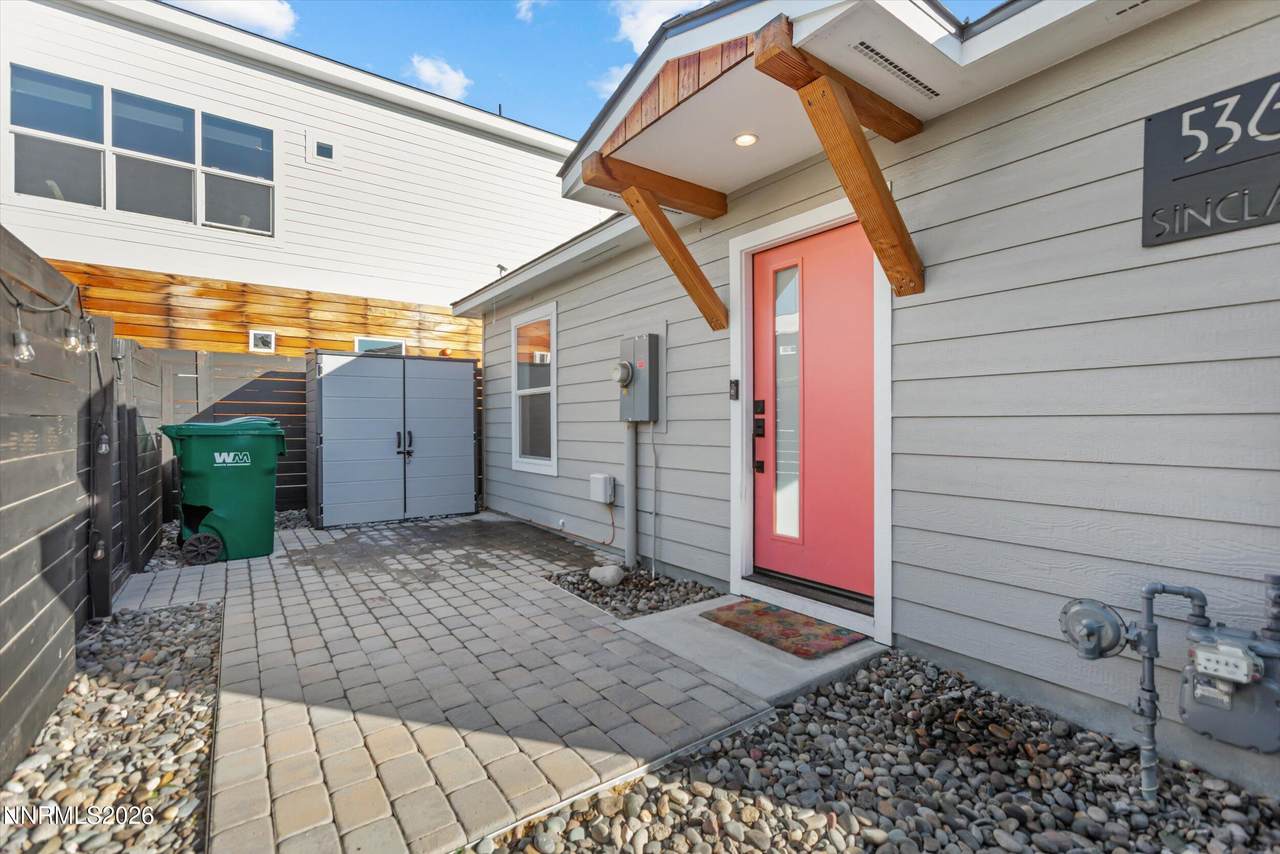 536 Sinclair Street - Photo 1