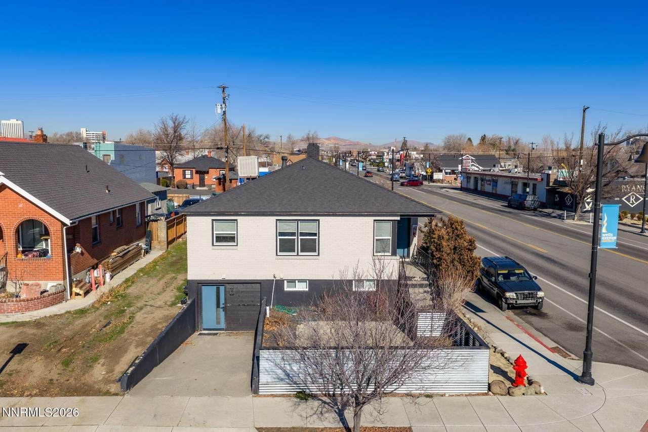 943 Wells Avenue - Photo 1