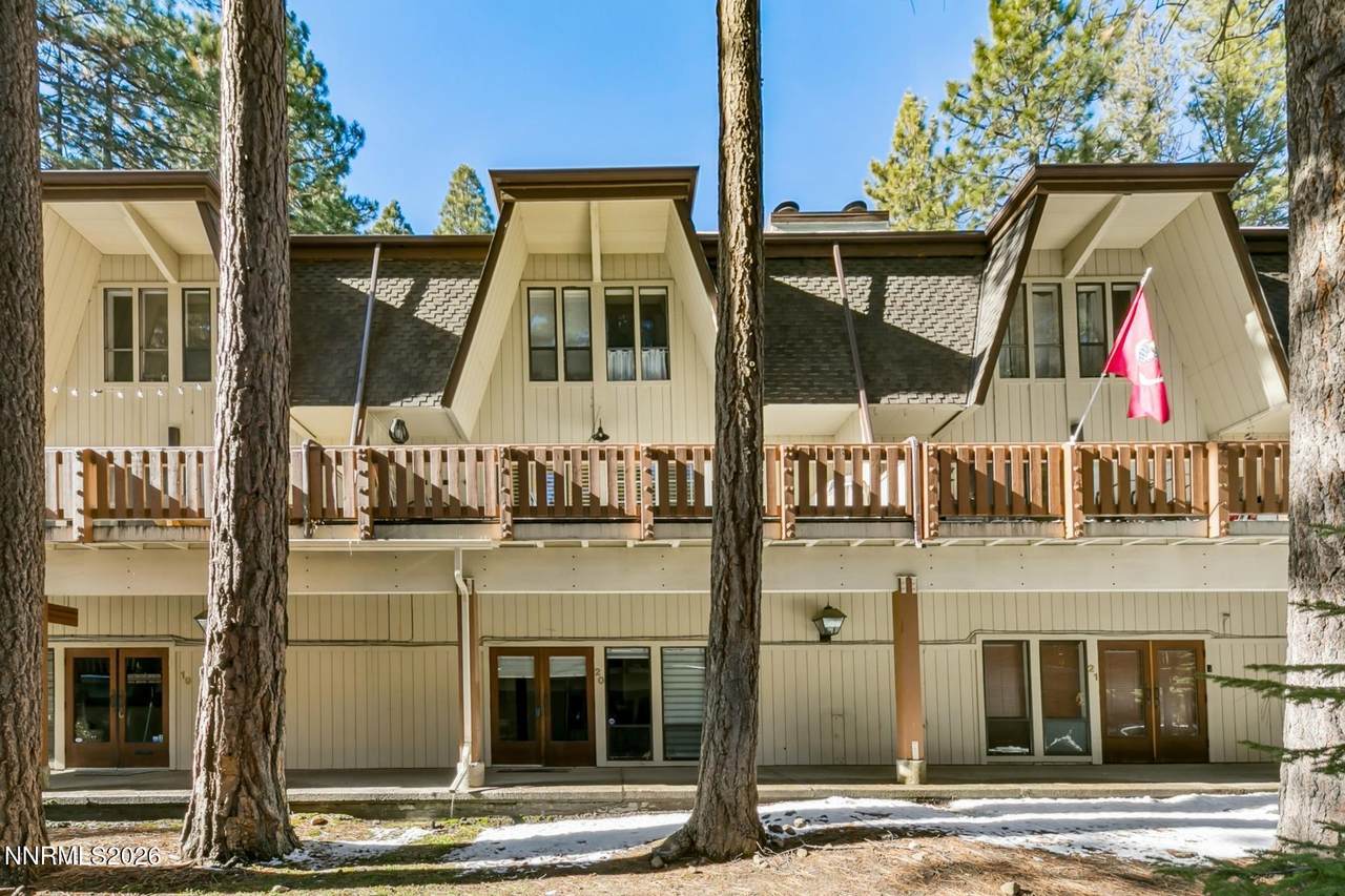 120 Country Club Drive - Photo 1