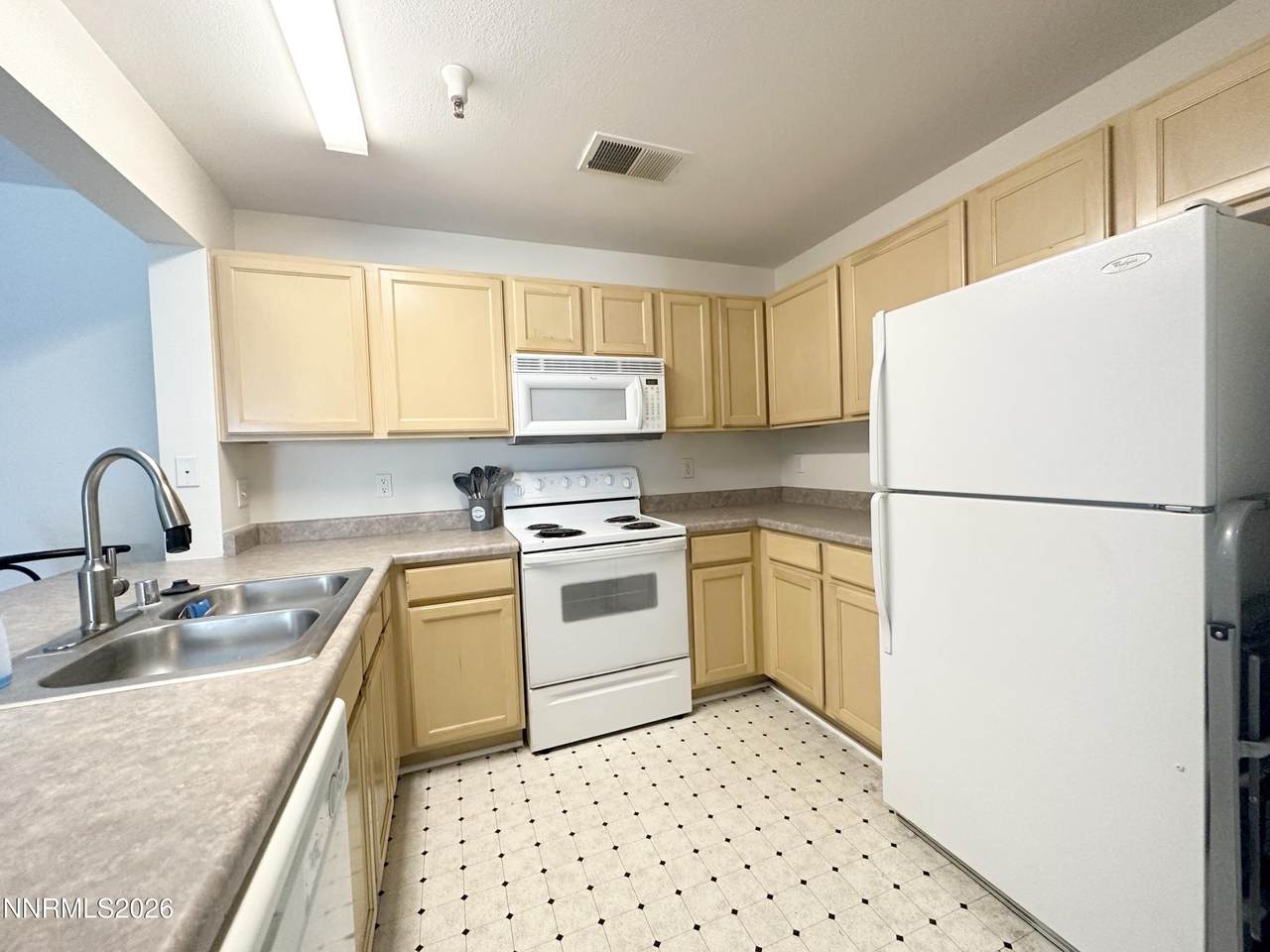 200 Talus Way - Photo 1