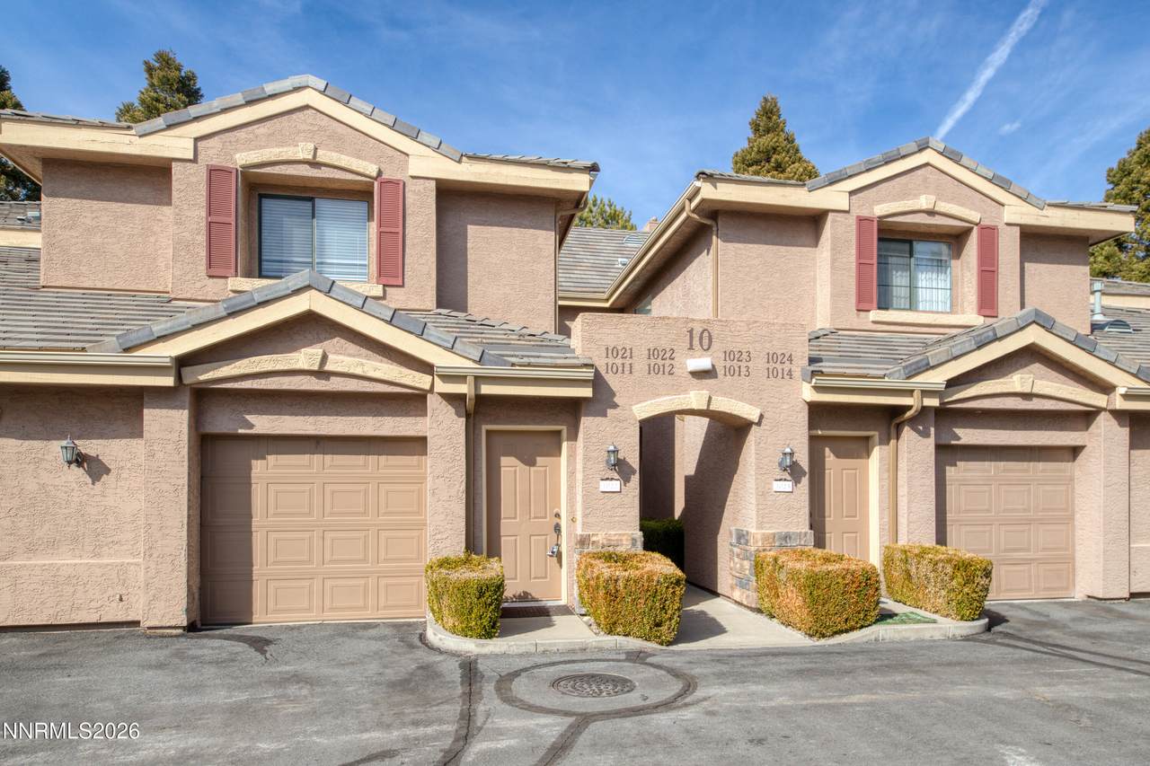 900 Meadows Parkway - Photo 1