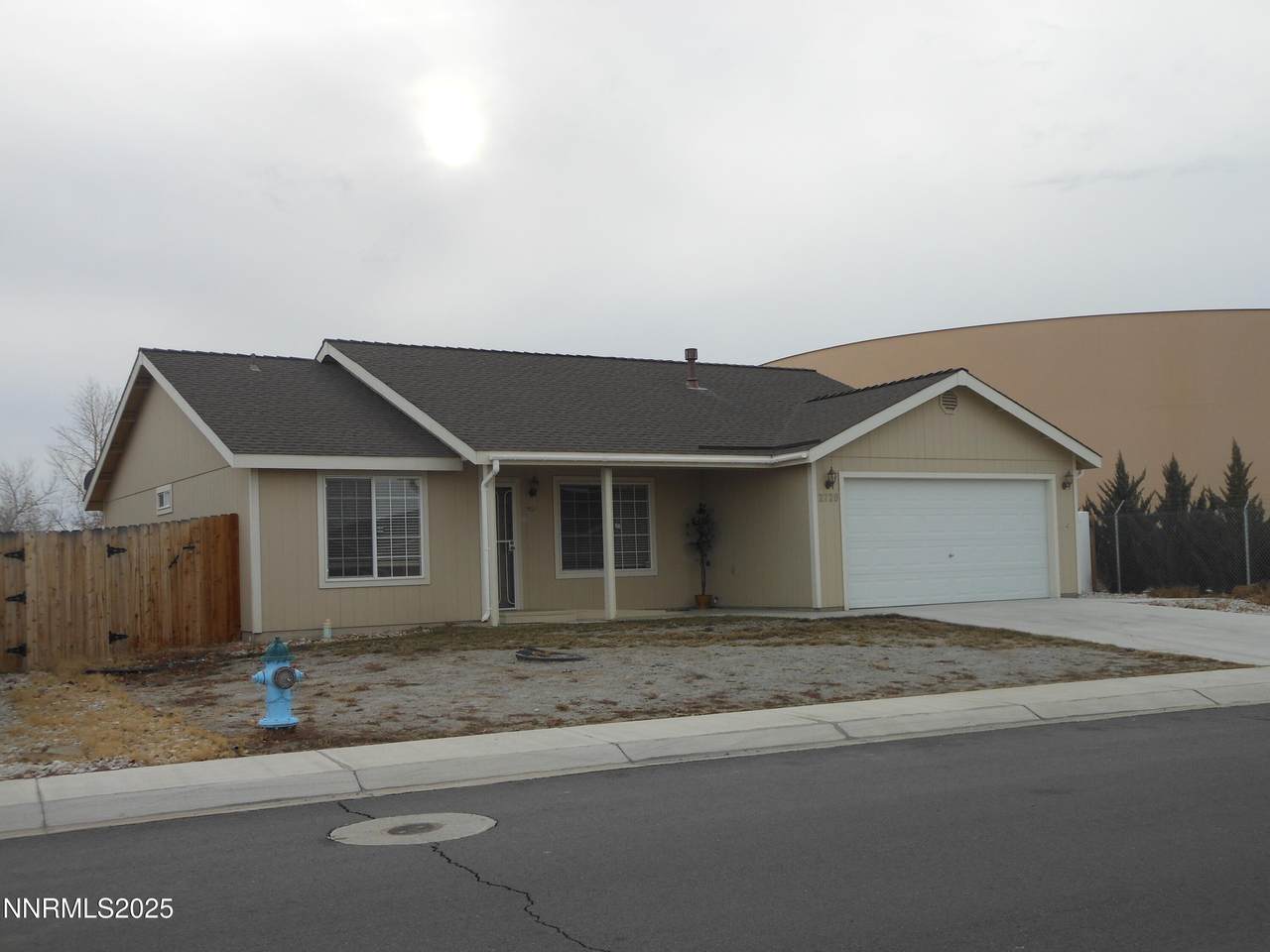 2729 Elizabeth Parkway - Photo 1