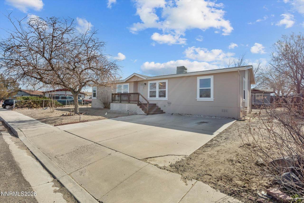 917 Opal Way - Photo 1